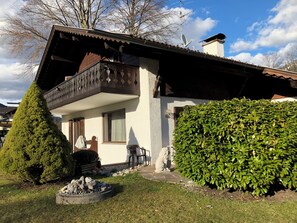 Exterior - Spacious apartment, 2 bedrooms and living room, 2 bathrooms, 2 balconies (Garmisch-Partenkirchen)