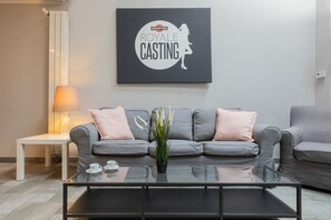 TV - Loft Aperitivo by Wonderful Italy (Turin)