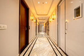 Lobby - Anu Plaza-5Mins from Connaught Place (New Delhi)