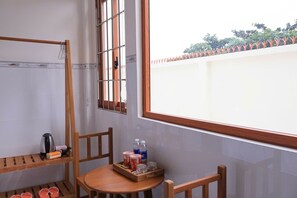 Phòng Cao cấp | Minibar, bàn, truy cập Internet không dây miễn phí, bộ trải giường