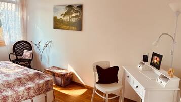 2 Schlafzimmer, Bügeleisen/Bügelbrett, WLAN, Bettwäsche