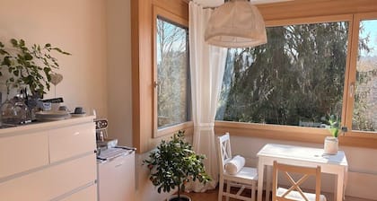 New Bed&Breakfast in Küsnacht! Quiet, green & cozy - 20min to the city centre