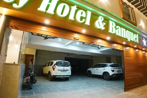 Property grounds - JBS Regency Hotel and Banquet (Haridwar)