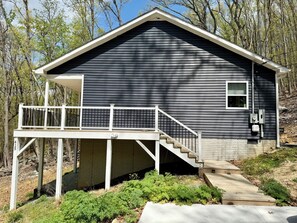 Exterior - The Blue Jay | New House in the Woods (Harpers Ferry)