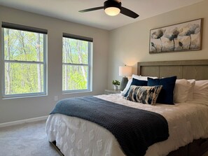 Room - The Blue Jay | New House in the Woods (Harpers Ferry)