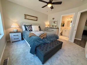 Room - The Blue Jay | New House in the Woods (Harpers Ferry)