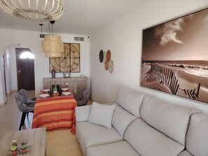 Living area - Apartment 'Dúplex Olalla Playa' with Sea View, Wi-Fi and Air Conditioning (Palomares)