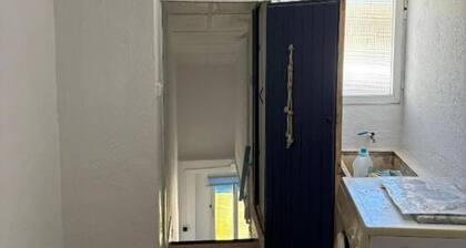 House Sleeps 2 With Pets Welcome