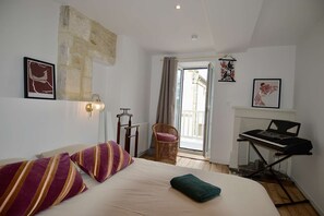 3 bedrooms, iron/ironing board, WiFi, bed sheets - Maison Yumi - With terrace, near the beach (Saint-Aubin-sur-Mer)