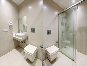 Double Room | Bathroom - Hotel Laffaire Select (Delhi)