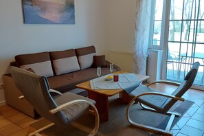 Living area - Vacation at the uhlenhoff apartment ihler meer (Ihlow)