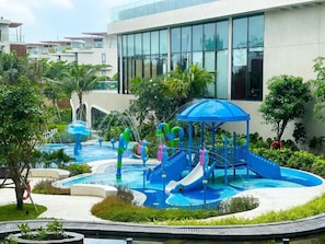 Pool - Vienna House By Wyndham Vung Tau Charm Long Hai (Long Dat)