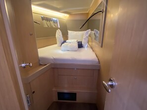 Room - Caribbean Dream: Sun-soaked Sailing Adventure from Tortola, Islas Vírgenes Británicas (Road Town)