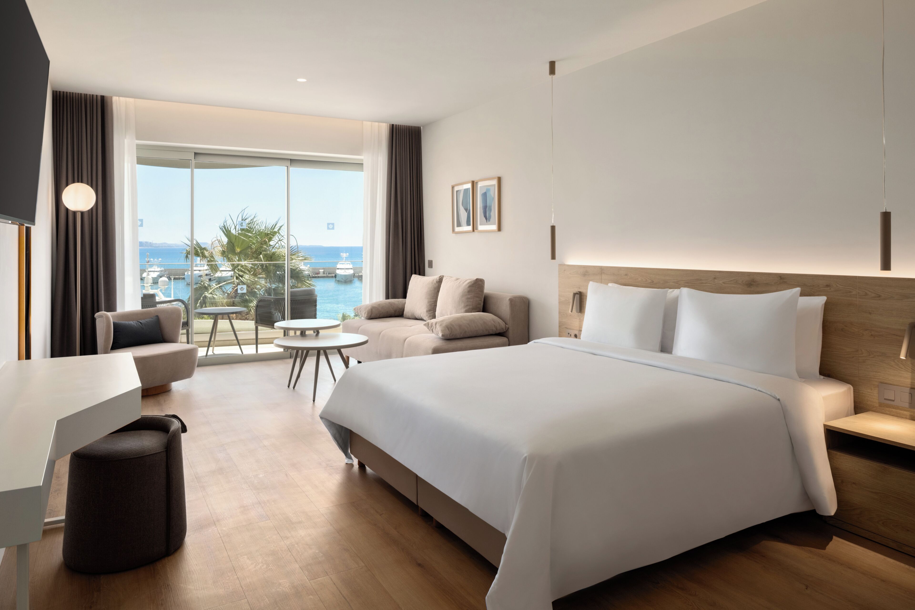 Premier Suite, 1 King Bed with Sofa bed, Sea View | In-room safe, desk, laptop workspace, soundproofing