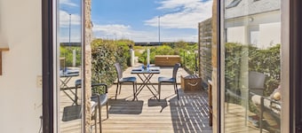 Sea view apartment for 2 people