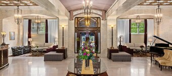 Central Seattle Escape Near Pike Place Market & Space Needle Studio Hotel