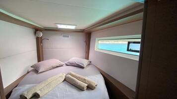 6 bedrooms