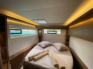 6 bedrooms - Sun-Kissed Sailing Adventure in Islas Sarónicas (Alimos)