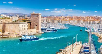 Sun-Kissed Sailing Adventure to Viejo Puerto from Marseille