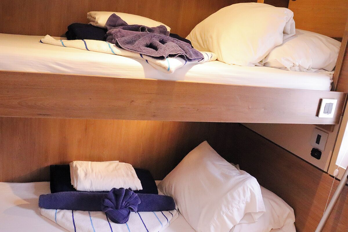 6 bedrooms, iron/ironing board