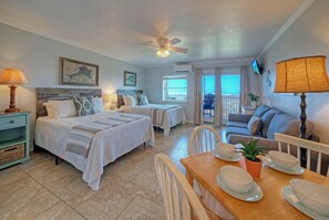 Free WiFi, bed sheets - Steps to Beach + Boardwalk | 2 Pools + Pickleball Access | Gulf View Efficiency (Port Aransas)