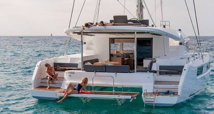 Caribbean Dream: Sun-soaked Sailing Adventure from Tortola, Islas Vírgenes Británicas
