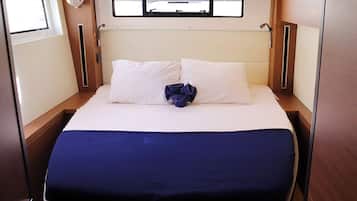 6 bedrooms, iron/ironing board