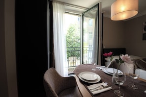 1 Schlafzimmer, Bügeleisen/Bügelbrett, Reisekinderbett, kostenloses WLAN