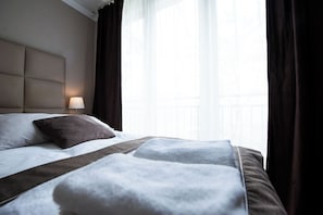 1 bedroom, iron/ironing board, travel cot, free WiFi - Lux central 1bed Apartment with balcony left (Berlin)