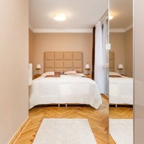 Room - Lux central 1bed Apartment with balcony left (Berlin)