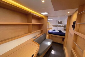 Room - Caribbean Dream: Sun-soaked Sailing Adventure from Tortola, Islas Vírgenes Británicas (Road Town)