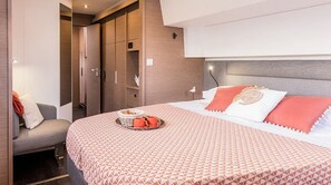 5 habitaciones y tabla de planchar con plancha 