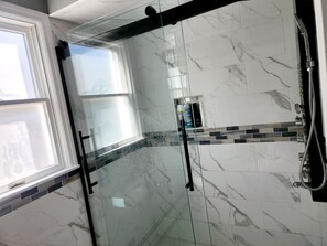 Hair dryer, towels, soap, toilet paper - Mega Home Fire Island Ferry Bay Shore 5000SQF (Bay Shore)