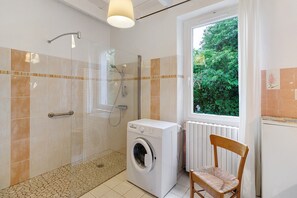 Shower, hair dryer - Gite du Parc de la Grèze (Villeneuve-sur-Lot)