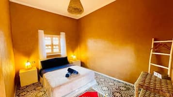 Habitación doble Confort, vista al jardín | Caja de seguridad en la habitación y wifi gratis