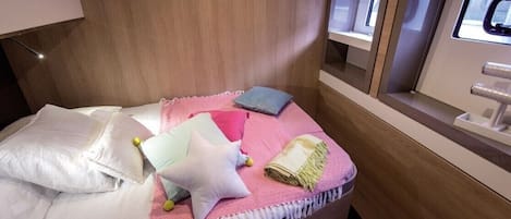 6 間睡房
