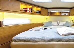 Room - Caribbean Dream: Sun-soaked Sailing Adventure from Tortola, Islas Vírgenes Británicas (Parham Town)