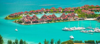Sun-Kissed Sailing Adventure in Isla de Mahe, Seychelles
