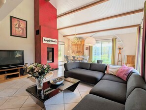 Living area - Les Hauts Jardins - Charm & wooded park near Puy du Fou (Bressuire)