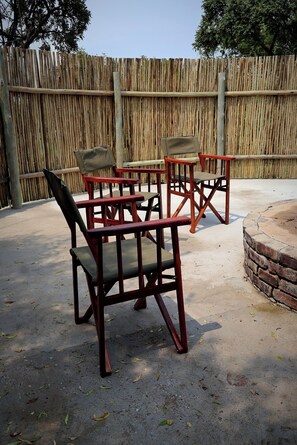 Terrace/patio - Hemel Bushveld Lodge: self-catering accommodation Vaalwater (P6RR+7HX Goedgedacht)