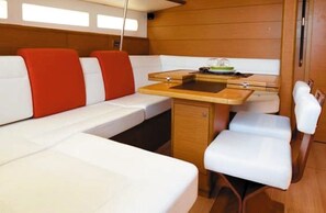 Interior - Sun-Kissed Sailing Adventure in Provence-Alpes-Côte d'Azur (Saint-Mandrier-sur-Mer)