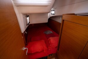 2 bedrooms, iron/ironing board