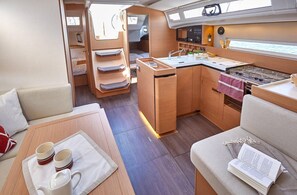 Room - Caribbean Dream: Sun-soaked Sailing Adventure from Tortola, Islas Vírgenes Británicas (Parham Town)