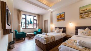 Deluxe Twin Room, City View | Free WiFi