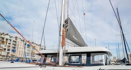Sun-Kissed Sailing Adventure in Puerto de Toulon