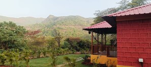 Property grounds - Mountain View Villa - Mulshi (Paud)