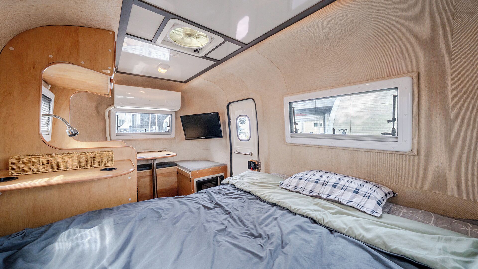 Eenvoudige kamer, 1 slaapkamer (Mini Caravan 2 (Shared Bath, Kitchen))