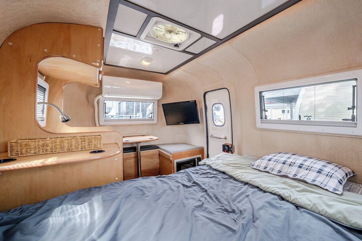 Eenvoudige kamer, 1 slaapkamer (Mini Caravan 2 (Shared Bath, Kitchen))