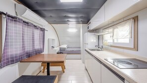 Eenvoudige kamer, 1 slaapkamer (Caravan 4)