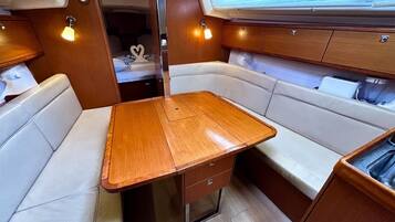2 bedrooms, iron/ironing board